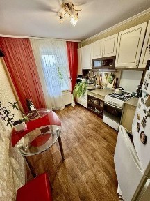 1 комнатная квартира с ремонтом новострой