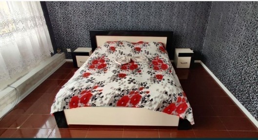 Здам Подобово квартири. Робимо документи. Центр міста. Та погодинно