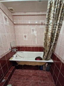 Продаж 3-х кімнатної квартири. Сталінка. 97 квартал.