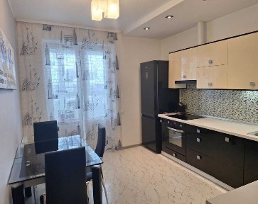 Продаж 2кiм. квартири М. Деміївська10 хв. Велика Китаївська59 Без комісії