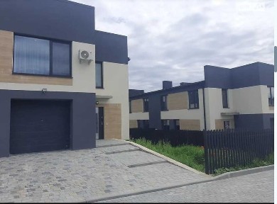 Продається котедж в с. Байківці