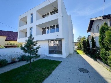 Продаж 3-поверхового спареного будинку смт Рудно, вул. Й. Сліпого, 24