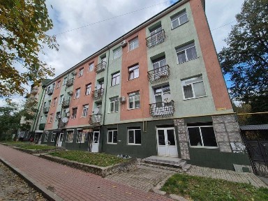 Продається комерційне приміщення 100м2 вул. Кочубея 33 А
