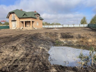 Продається Будинок 190м2 + господарська будівля з гаражем.