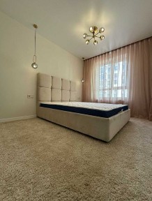 Продам квартиру ЖК Щасливий на Дніпрі.