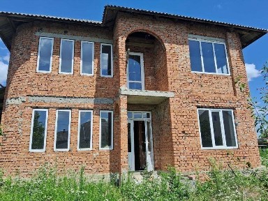 Продаю будинок (3 км від Новоселиці, 28 від Чернівців)