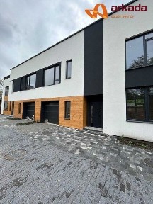 Танхаус в центрі міста, можна під єОселю, розтермінування