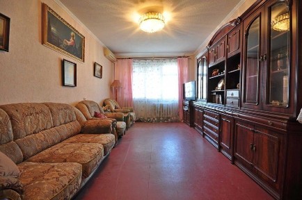 Видова 3-кім квартира в чудовому місці р-н гот. Рось!