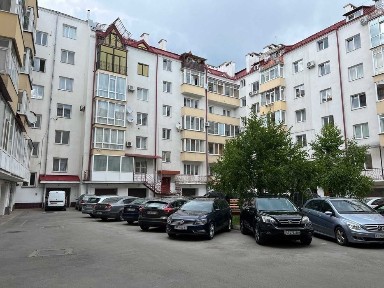 Івано-Франківськ, І. Франка 25а