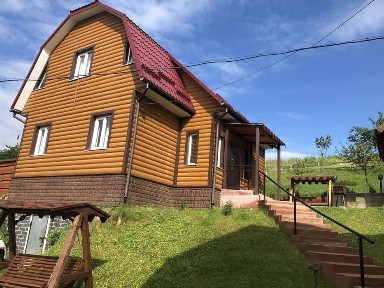 Котедж для відпочинку у с. Плав'я біля ГК Плай