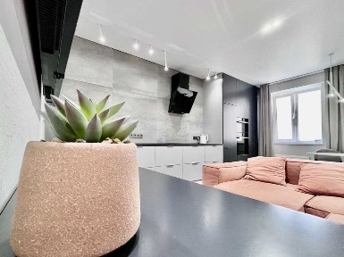 ПРОДАЖ дворівневої квартири з сучасним ремонтом в ЖК на Жабинського