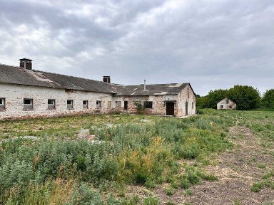Продаж свиноферми 960м2, 20кВт в с. Великополовецьке