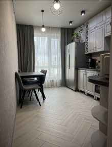 Однокімнатна квартира жк Вільський з готовим ремонтом та технікою