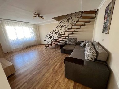 Продаж 2 рівневої квартири а Боздоші