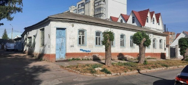 В центрі міста Прилук здам нежитлове приміщення.