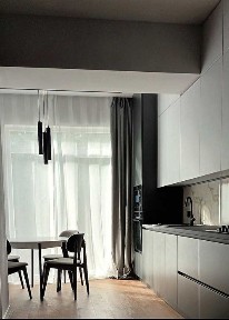 Квартира з дизайнерським ремонтом