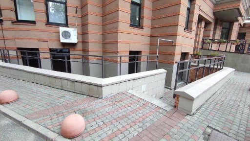 Продаж цокольного приміщення (295 м2) Київ, Печерськ, Л. Українки