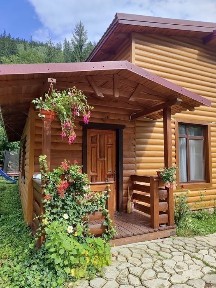 Відпочинок в Карпатах номер з окремим входом і кухнею.