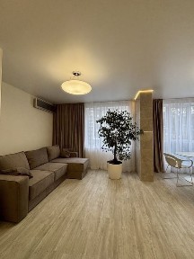 Терміновий продаж! Квартира з дизайнерським ремонтом!