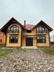 Затишний БУДИНОК в с. Загвіздя з земельною ділянкою