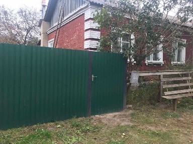 Продається 3-кімнатна квартира в 3-х квартирному будинку