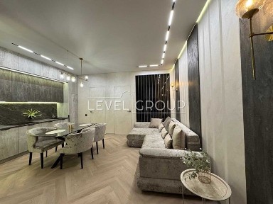 Продаж дизайнерської 3-кімнатної квартири ЖК <a href='/newbuilding/531/view/zk-crystal-park'>Crystal Park</a> Tower,61кв. м