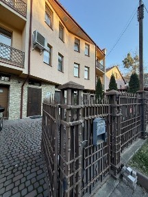 Продається таун хаус вул. Головна