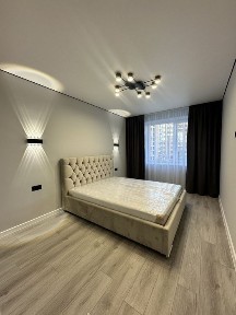 Продам простору квартиру в центрі міста