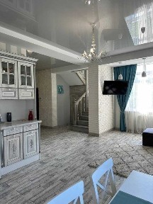 Продам приватний будинок в місті