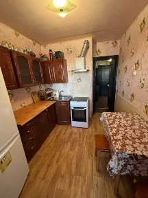 1 квартира Калиновая, середина, кирпичный дом, комната с нишей, больш