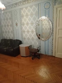 Центр. 2кк сталінка 56м2. Ж/Б, метро 