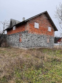 Продаж будинку в с. Завій