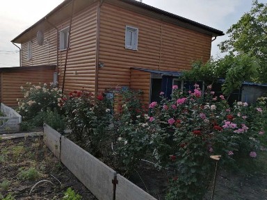 Продам будинок за містом