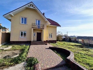 Новий окремий двоповерховий будинок з якісним ремонтом Центр р-н Подол