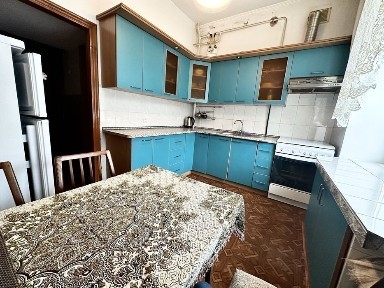 **ЦЕНТР! Сталинка 4 Комн. 100 кв. м. по ул. И. Мазепы, ЦУМ