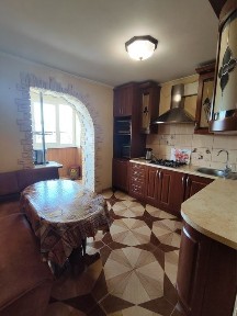 Продаж 4кімн. квартира вул. Щурата, чешка, ремонт.