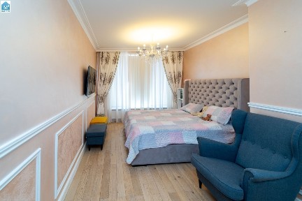 Продаж 4-кімнатної квартири 220 м², Маршала Говорова вул., 10Г