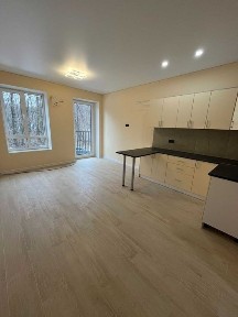 Нова квартира з ремонтом! Є балкон, поруч сосновий ліс!