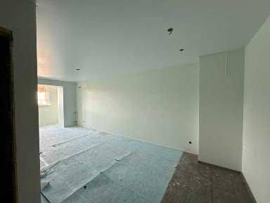 Продається 1 к квартира на вул. Героїв Крут