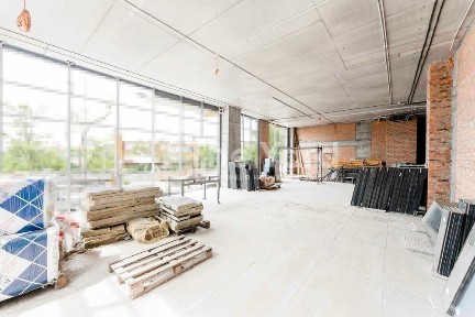 Київ, Печерський, Андрія Верхогляда 19