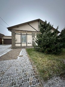 Продаж будинку по вул. В. Бизова ( Якіра )