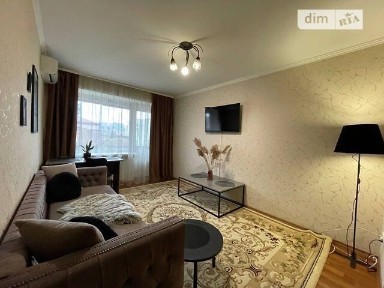 2-комнатная квартира посуточно 65 м², Воскресенская ул., 1