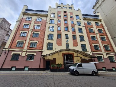 Киев, Игоревская ул., 12Б