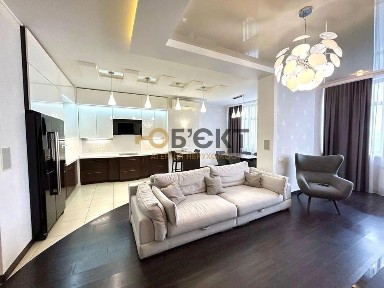 Продам 4-комн. квартиру, ЖК Адмирал