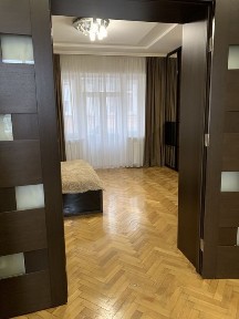 Продаж 3 кімн центр