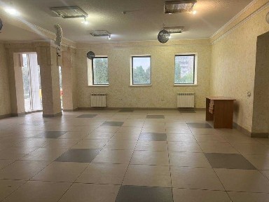 Здам в оренду прим. 110м. кв. поряд МакДональдз, ГАЗ-е опал.