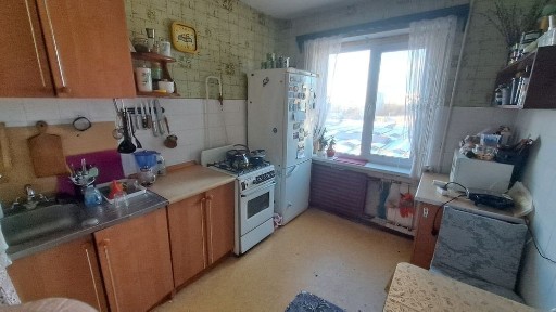 Продаж 3 кімнатної квартири біля ринку 