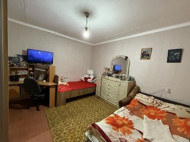 Продаю 1-ку видовую Проспект Героев Украины