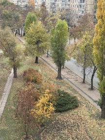 Продається 3 кімнатна квартира на вулиці Свято - Миколаївській