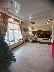 Продається простора 3 кімнатна з євроремонтом